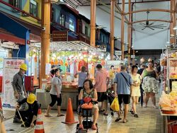 Bangkit Road (D23), Retail #592348551